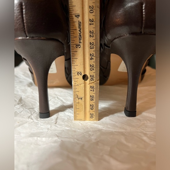 NWT ASOS EVITA US-10-11 HIGH HEELED SQUARE TOE WOVEN FAUX LEATHER BOOT - Picture 8 of 11